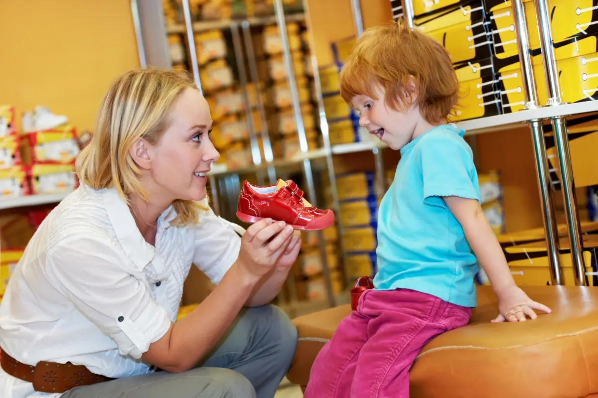Как правильно выбрать детскую обувь