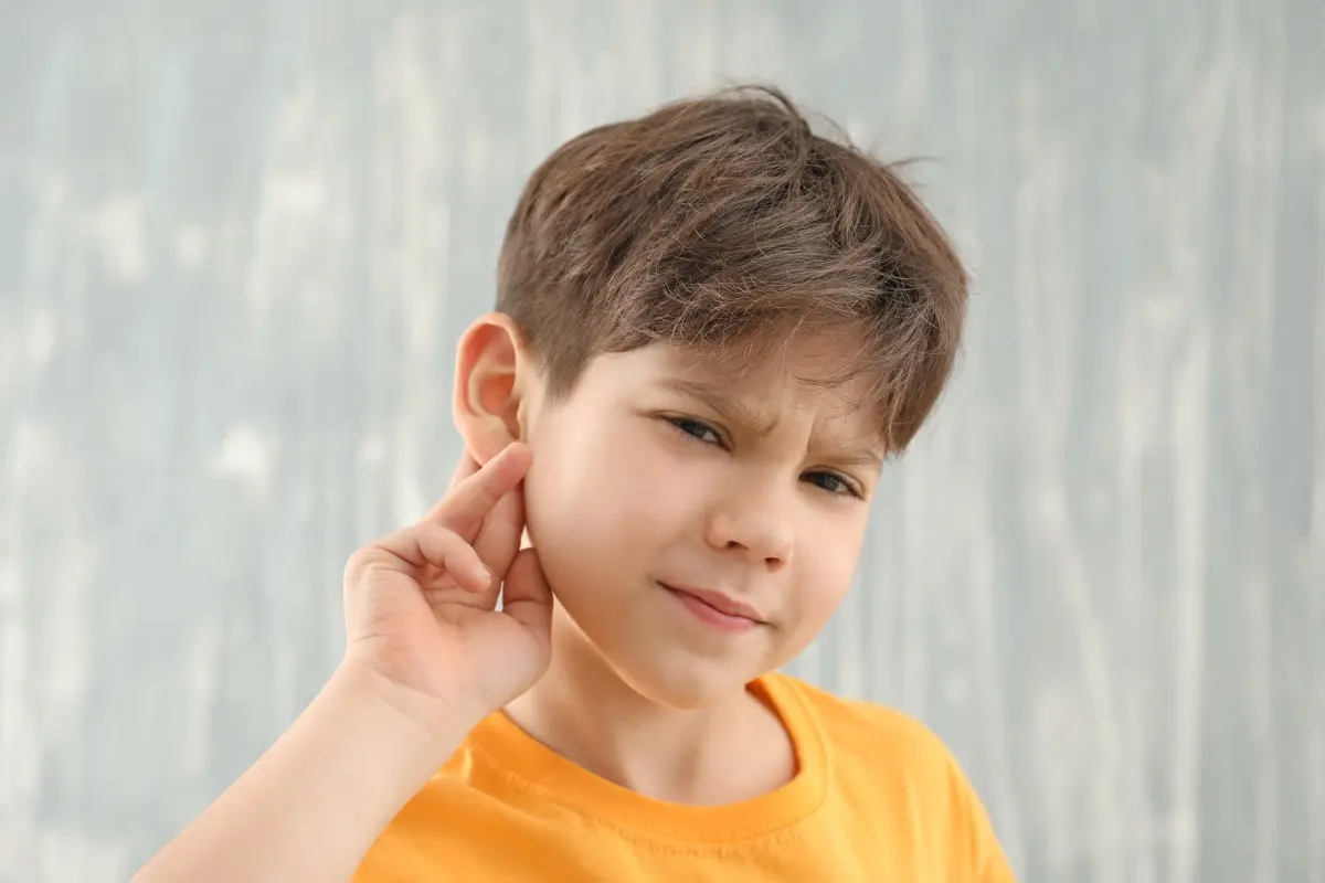 Как понять, что у ребенка нарушения слуха