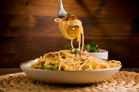 Спагетти ''карбонара'': Римская классика