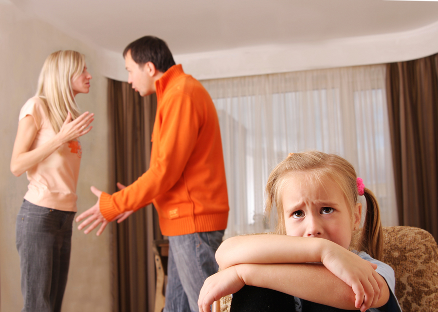Как не травмировать ребенка при разводе